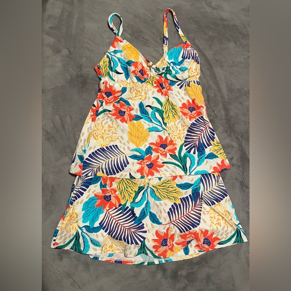 NWT - Talbots White swimsuit with skirt with Ocean Accents Size 12